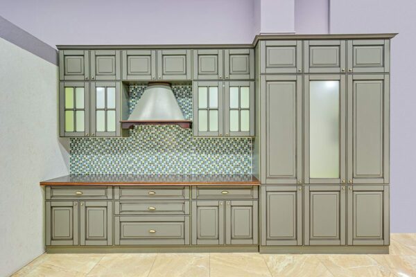 Кухонный гарнитур по индивидуальным размерам в Калининграде