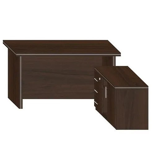 Стол офисный в Калининграде