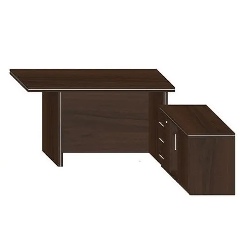 Стол офисный в Калининграде