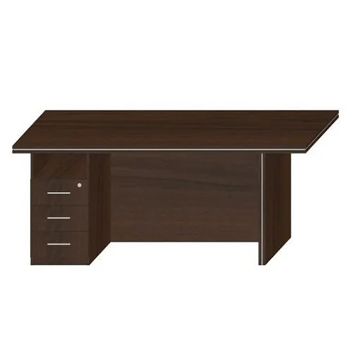 Стол офисный в Калининграде