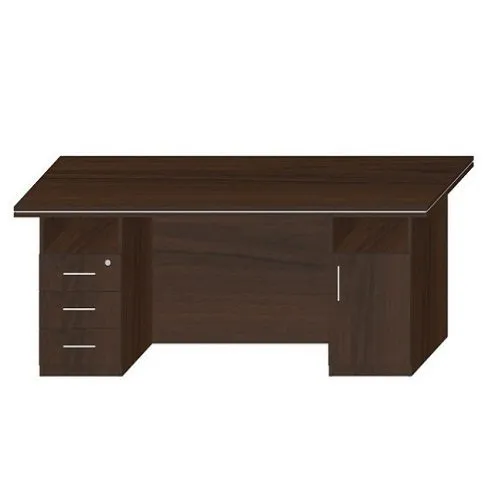 Стол офисный в Калининграде