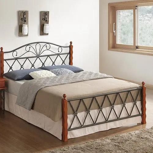 Кровать в Калининграде