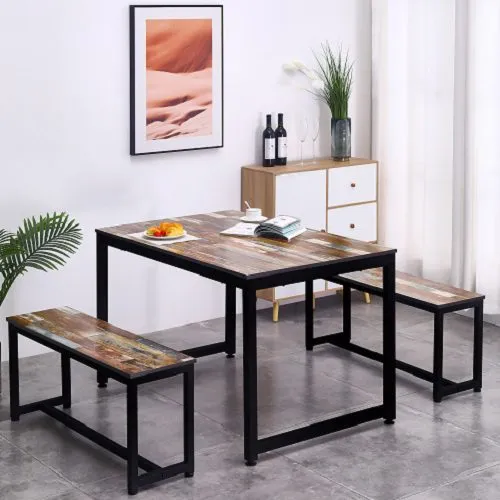 Стол со стульями в Калининграде